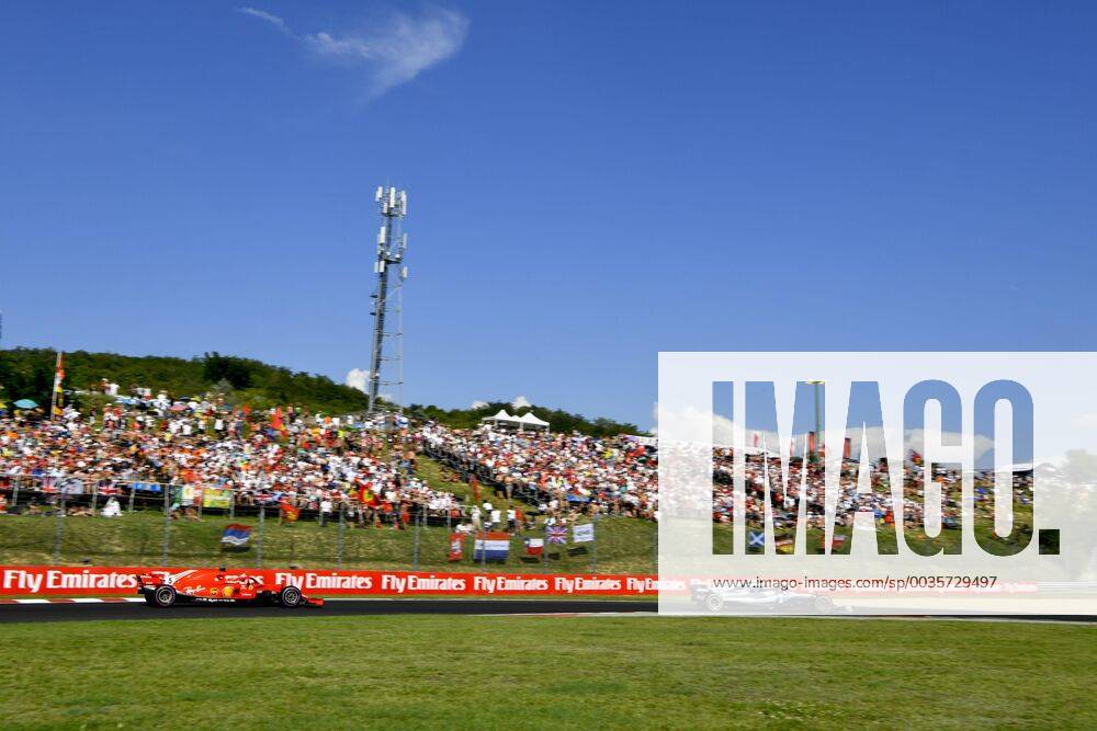 Motorsports: FIA Formula One World Championship WM Weltmeisterschaft 2018, Grand Prix of Hungary, 77 Valtteri Bottas (FIN, Mercedes AMG Petronas Motorsport), 5 Sebastian Vettel (GER, Scuderia Ferrari), Budapest Hungary