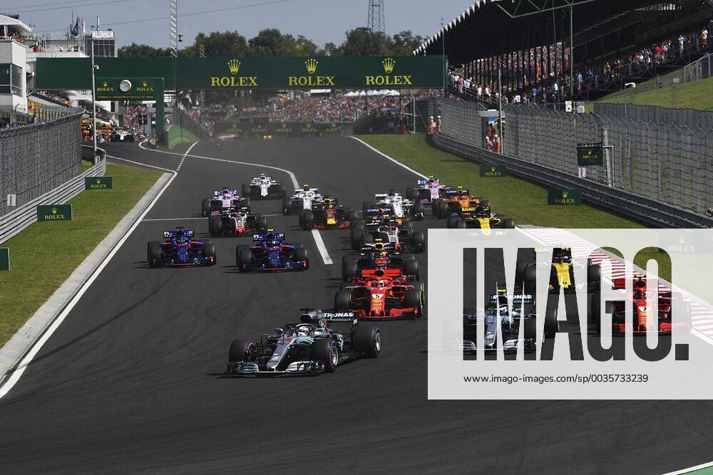 Carrera del GP de F1 de Hungría en el circuito de Hugaroring. En la imagen, Lewis Hamilton, Valtteri Bottas, Sebastian Vettel y Kimi Raikkonen.Race of Hungarian F1 GP at Hungaroring circuit. In this picture, Lewis Hamilton, Valtteri Bottas, Sebastian Vettel and Kimi Raikkonen. RV RACING PRESS