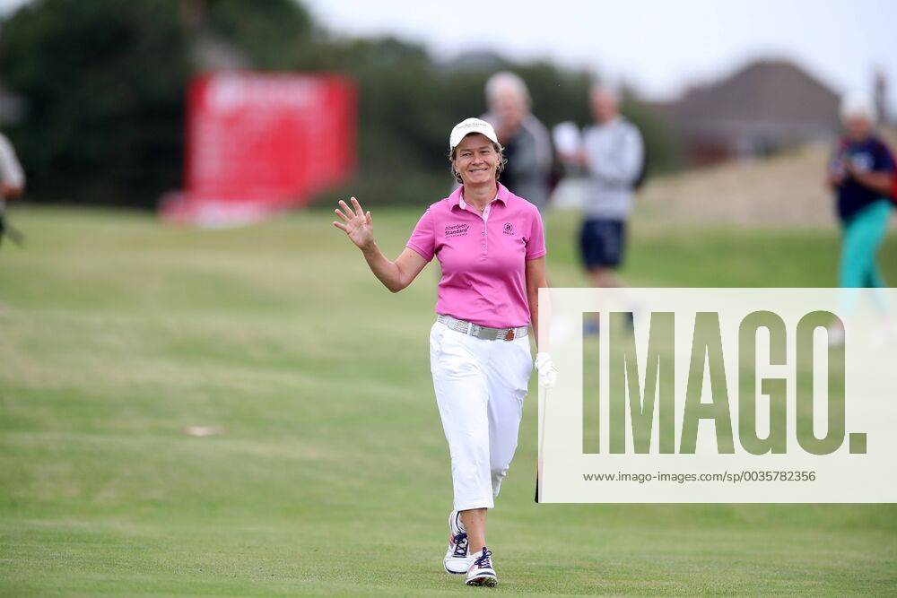 Golf - 2018 Ricoh Womens British Open - Friday, Second Round Catriona Matthew after chipping in at Royal Lytham & St Annes. COLORSPORT LYNNE CAMERON