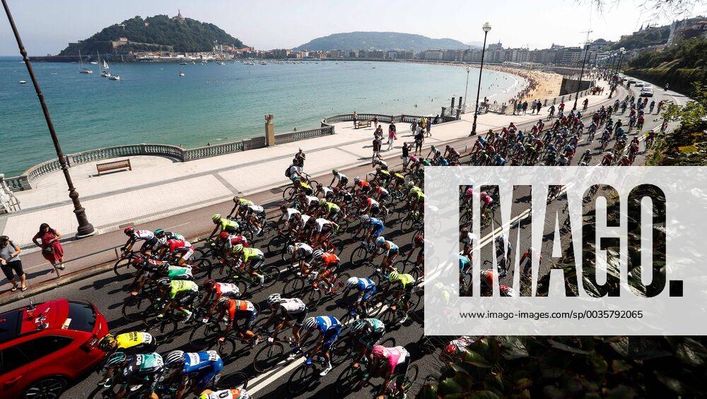 KW31 Cyclists in action during 2018 Clasica Ciclista San Sebastian in San Sebastian, Basque Country, Spain, 04 August 2018. 2018 Clasica Ciclista San Sebastian !ACHTUNG: NUR REDAKTIONELLE NUTZUNG!