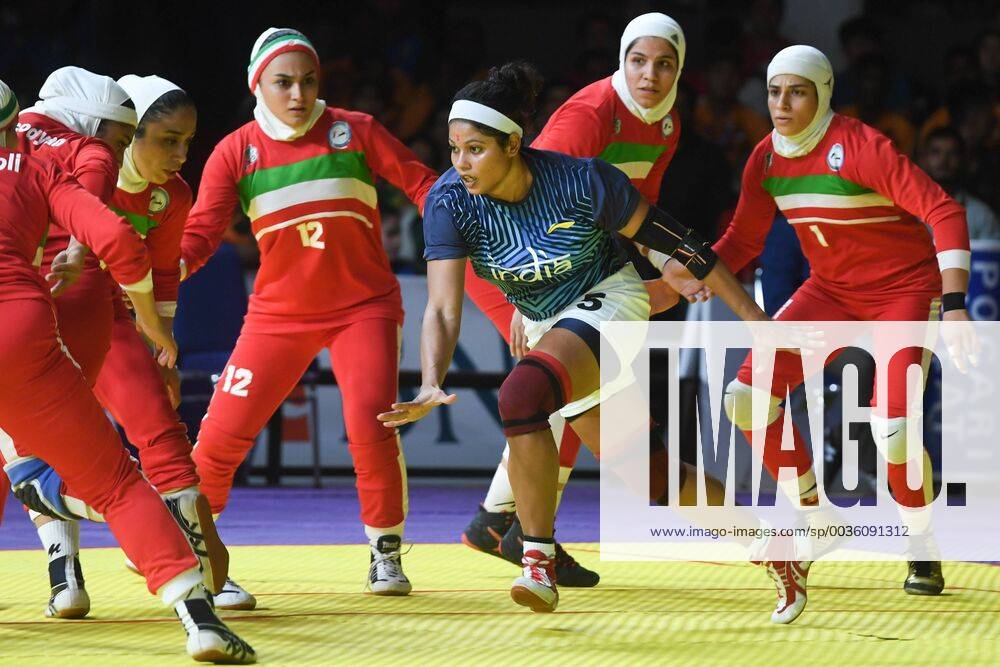 KW34 (180824) -- JAKARTA, Aug. 24, 2018 -- Payel Chowdhury (Front) of India competes during kabaddi women s team final against India at the Asian Games 2018 in Jakarta, Indonesia on Aug. 24, 2018. Iran won the gold medal at 27-24. ) (SP)INDONESIA-JAKARTA-ASIAN GAMES-KABADDI-WOMEN S TEAM DuxYu