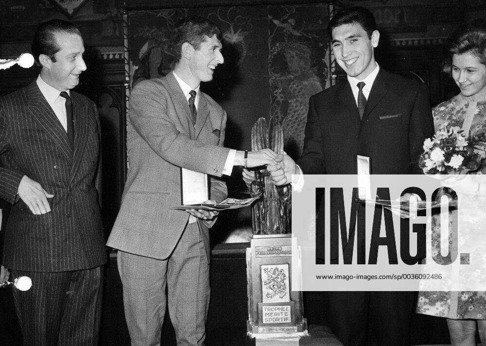- BRUSSELS, BELGIUM (FILE) : This file picture dated 13 January 1968 is about Sports Merit trophy giving. On the picture : Eddy Merckx, cycling world champion on road, and Ferdinand Bracke, world hour record holder. ARCHIVES x85111879stx