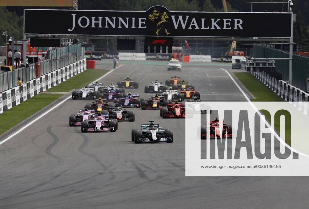 Motorsports: FIA Formula One World Championship WM Weltmeisterschaft 2018, Grand Prix of Belgium, Start, 44 Lewis Hamilton (GBR, Mercedes AMG Petronas Motorsport), 5 Sebastian Vettel (GER, Scuderia Ferrari), Spa-Francorchamps Belgium