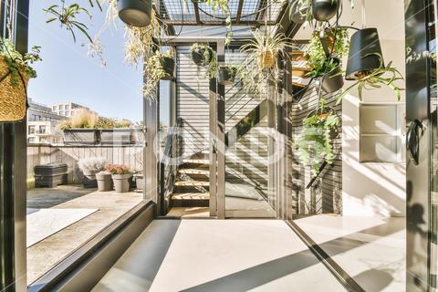 Spacious contemporary veranda with wooden floor and potted plants against cloudless blue sky on sunny day {interior,terrace,veranda,hotel,design,balcony,accommodation,glass wall,resort,residential,spacious,contemporary,modern,rug,cloudless,potted,wooden,blue sky,style,peaceful,dwell,recreation,property,estate,construction,structure,lumber,tranquil,residence,fence,season,railing,serene,summer,harmony,apartment,decorative,idyllic,floor,timber,sunlight,daylight,surface,copy space}