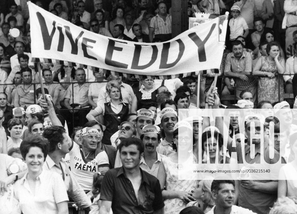 Eddy Merckx supporters at the arrival of the Tour de France. (BELGA ARCHIVES) x85218265stx