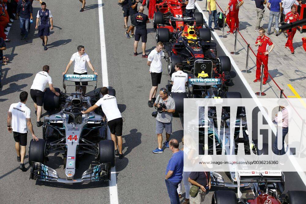 Motorsports: FIA Formula One World Championship WM Weltmeisterschaft 2018, Grand Prix of Italy, Pit lane Monza Italy