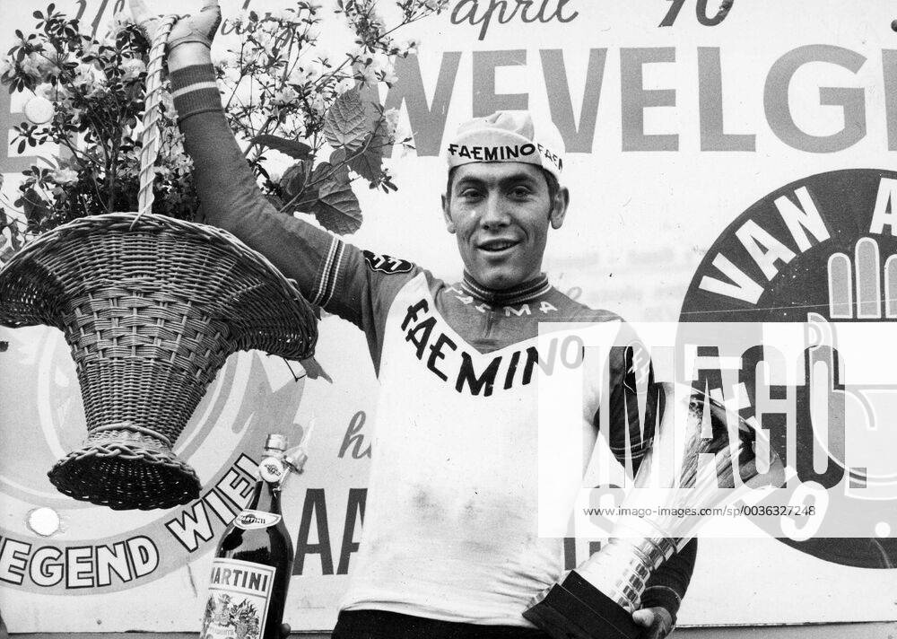 Eddy Merckx wins Gent-Wevelgem. (BELGA ARCHIVES) x85218626stx