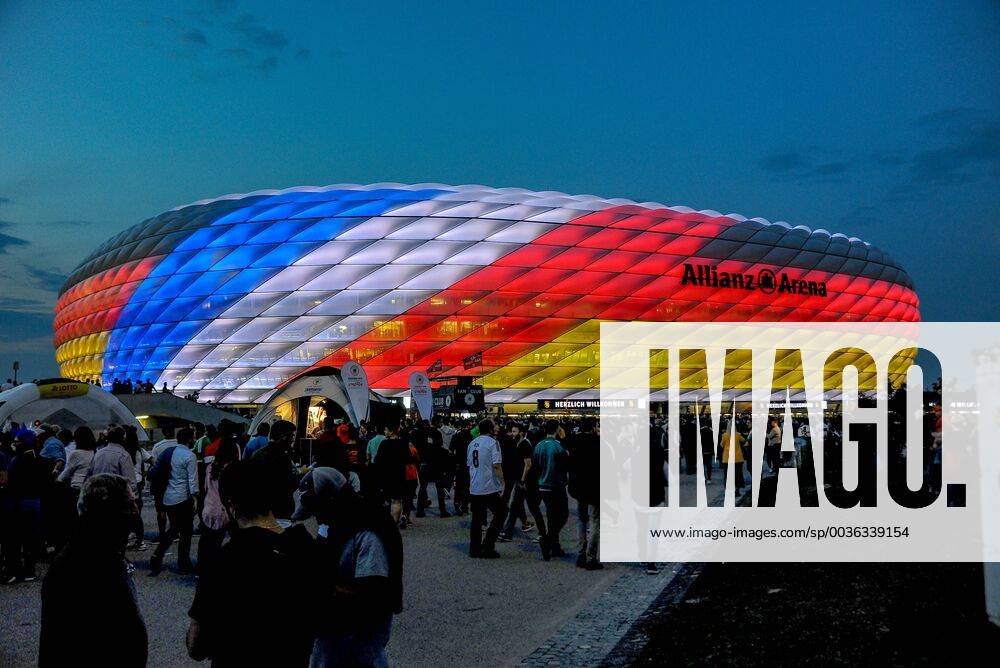 Feature The Allianz Arena shines today in the colors of Germany and France Germany Muenchen 06 09 2018 Sport Football National Team UEFA Nations League 1 Gameday Germany vs France Allianz Arena DFL DFB REGULATIONS PROHIBIT ANY USE OF PHOTOGRAPH AS IMAGE SEQUENCES AND OR QUASI VIDEO