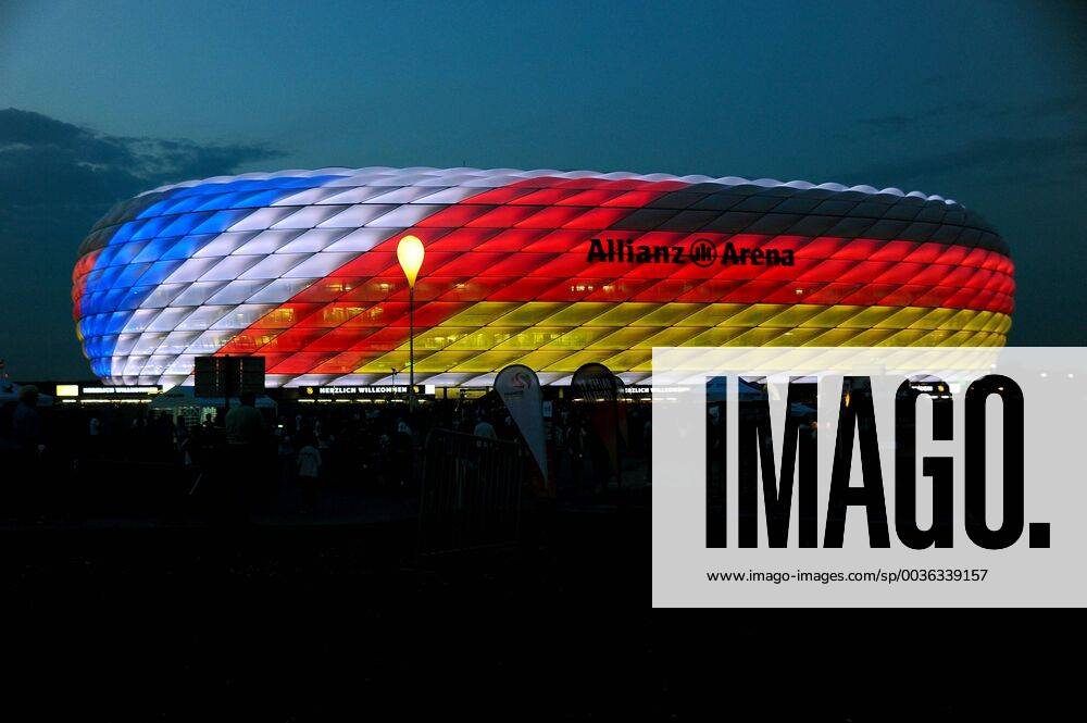 Feature The Allianz Arena shines today in the colors of Germany and France Germany Muenchen 06 09 2018 Sport Football National Team UEFA Nations League 1 Gameday Germany vs France Allianz Arena DFL DFB REGULATIONS PROHIBIT ANY USE OF PHOTOGRAPH AS IMAGE SEQUENCES AND OR QUASI VIDEO