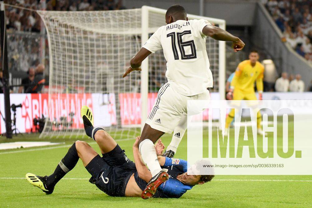 Benjamin Pavard FRA and Antonio Rüdiger GER Germany Muenchen 06 09 2018 Sport Soccer National Team UEFA Nations League 1 Gameday Germany vs France Allianz Arena DFL DFB REGULATIONS PROHIBIT ANY USE OF PHOTOGRAPH AS IMAGE SEQUENCES AND OR QUASI VIDEO