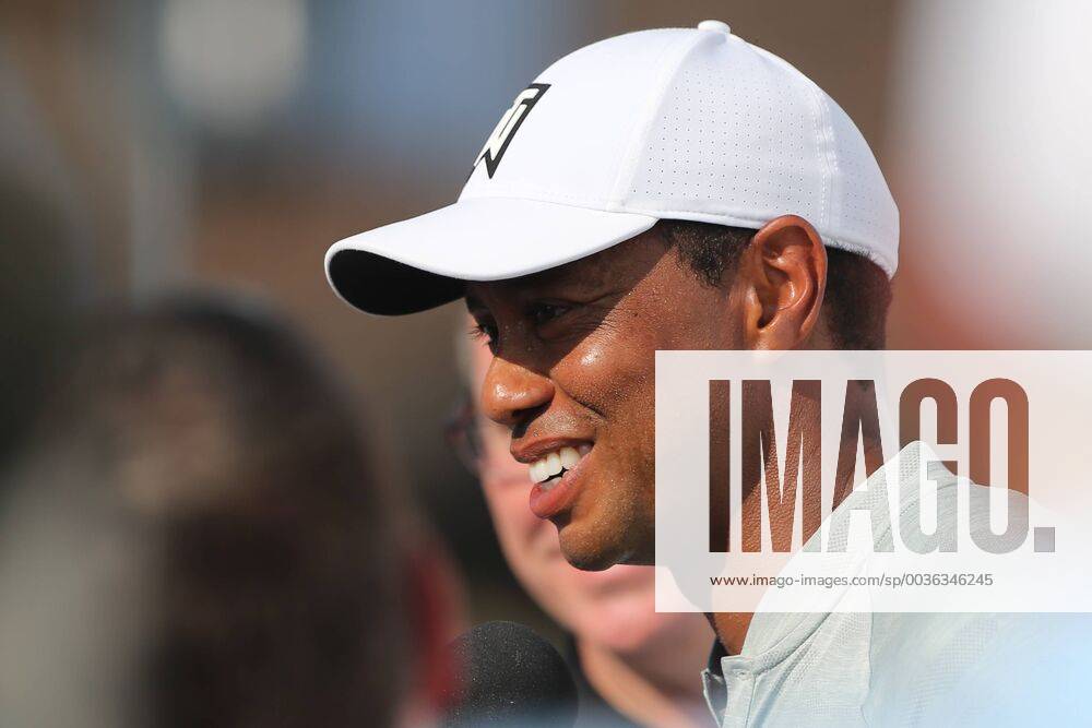 Newtown Square, Pennsylvania, United States - Tiger Woods speaks to the media after the first round of the 2018 BMW Championship. Golf 2018: BMW Championship: Round 1 - ZUMAw109 20180906_zap_w109_043