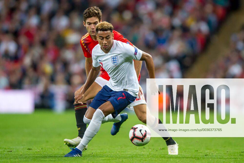Jesse Lingard of England and Marcos Alonso of Spain during the UEFA Nation League, Group 4, League A match between England and Spain at Wembley Stadium, London, England on 8 September 2018.