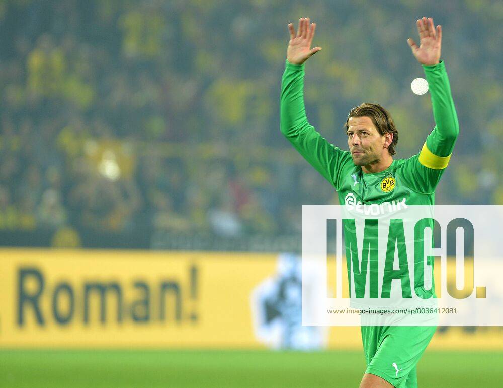 Dortmund Germany 07 09 2018 Farewell match Roman Weidenfeller Goalkeeper Roman Weidenfeller cheers DeFodi521