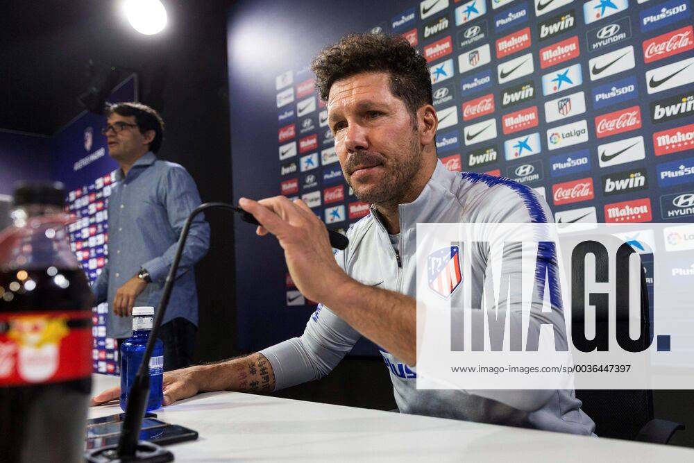 Atletico Madrid s Argentinian head coach, Diego Pablo Simeone, during a press conference PK Pressekonferenz held at the end of a team s training session at Majadahonda Sports City in Madrid, Spain, 14 September 2018. Atletico Madrid will face Eibar in a Spanish Primera Division soccer match the upcoming 15 September. Press conference !ACHTUNG: NUR REDAKTIONELLE NUTZUNG!