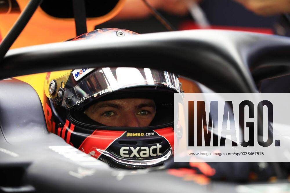 15th September 2018, Marina Bay Street Circuit, Singapore; Formula One Grand Prix of Singapore, Qualification; Aston Martin Red Bull Racing TAG Heuer, Max Verstappen ActionPlus12062521 Octane