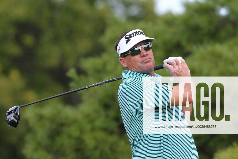 Grand Blanc, Michigan, United States - Brandt Jobe of Argyle, Texas hits from the 13th tee during the second round of the The Ally Challenge golf tournament presented by McLaren at Warwick Hills Golf & Country Club in Grand Blanc, MI, USA Saturday, September 15, 2018. The Ally Challenge 2018 - ZUMAn230 20180915_zaa_n230_1097