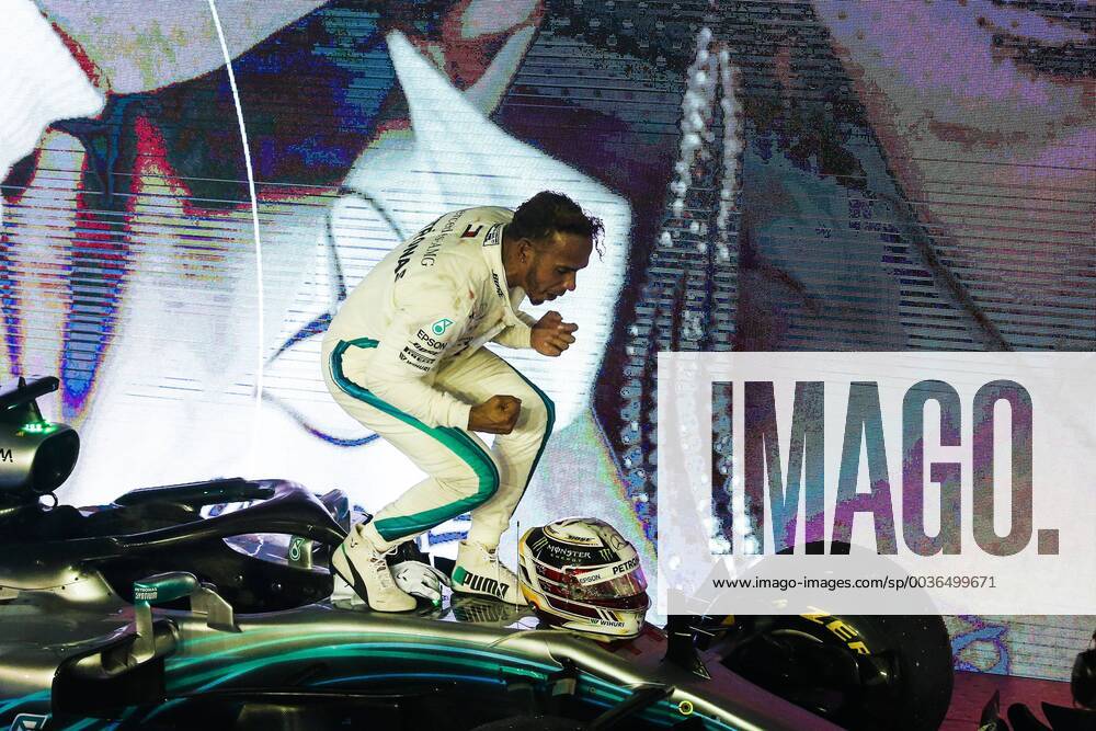 Motorsports: FIA Formula One World Championship WM Weltmeisterschaft 2018, Grand Prix of Singapore, 44 Lewis Hamilton (GBR, Mercedes AMG Petronas Motorsport), Singapore Singapore