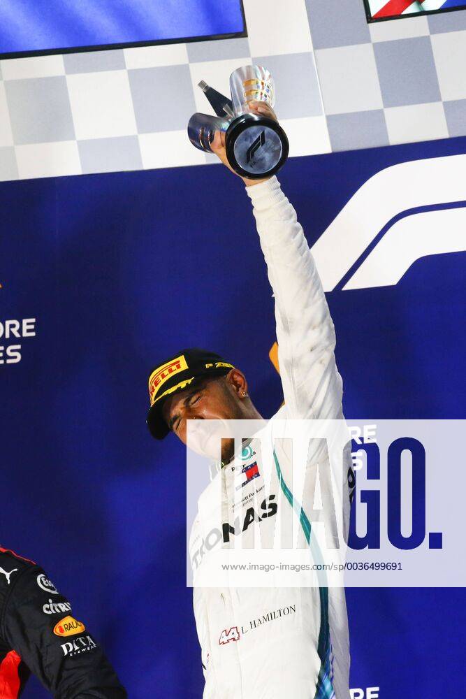 Motorsports: FIA Formula One World Championship WM Weltmeisterschaft 2018, Grand Prix of Singapore, 44 Lewis Hamilton (GBR, Mercedes AMG Petronas Motorsport), Singapore Singapore