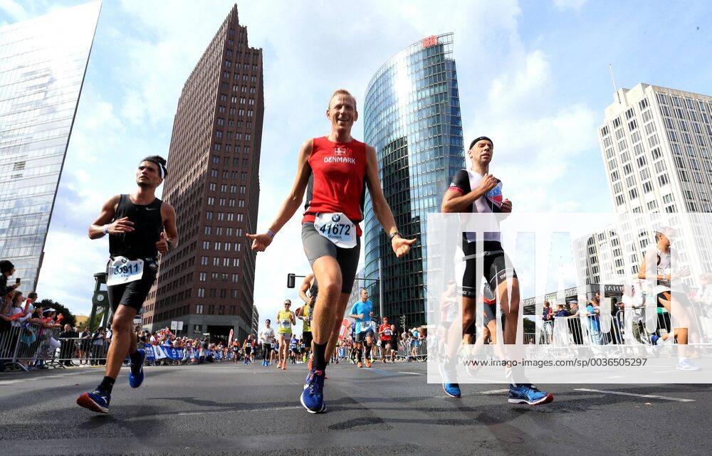 GER Berlin Marathon 2018 16 09 2018 Berlin Berlin GER Berlin Marathon 2018 in the picture Potsdamer Platz nordphotox xEngler nph00076