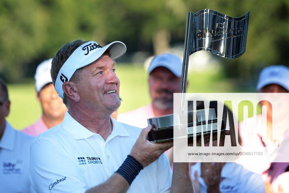 Grand Blanc, Michigan, United States - Paul Broadhurst of England holds up the trophy after winning The Ally Challenge presented by McLaren at Warwick Hills Golf & Country Club in Grand Blanc, MI, USA Sunday, September 16, 2018. The Ally Challenge - Final Round - ZUMAn230 20180916_zaa_n230_981