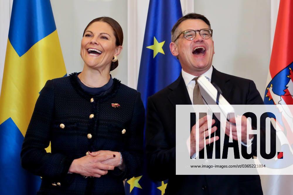 Wiesbaden, DEU Crown Princess Victoria of Sweden visits the Hessian State Chancellery and State Premier Boris Rhein for talks on economic issues
