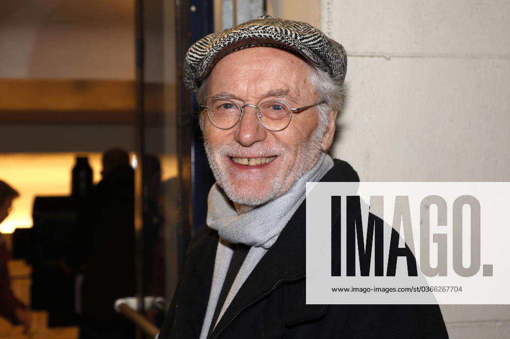 Joachim Hermann Luger at the premiere of the movie Falling Into Place at the Astra Theater Essen, 20 11 2023 Foto:xT.xSchröerx xFuturexImagex falling_3104