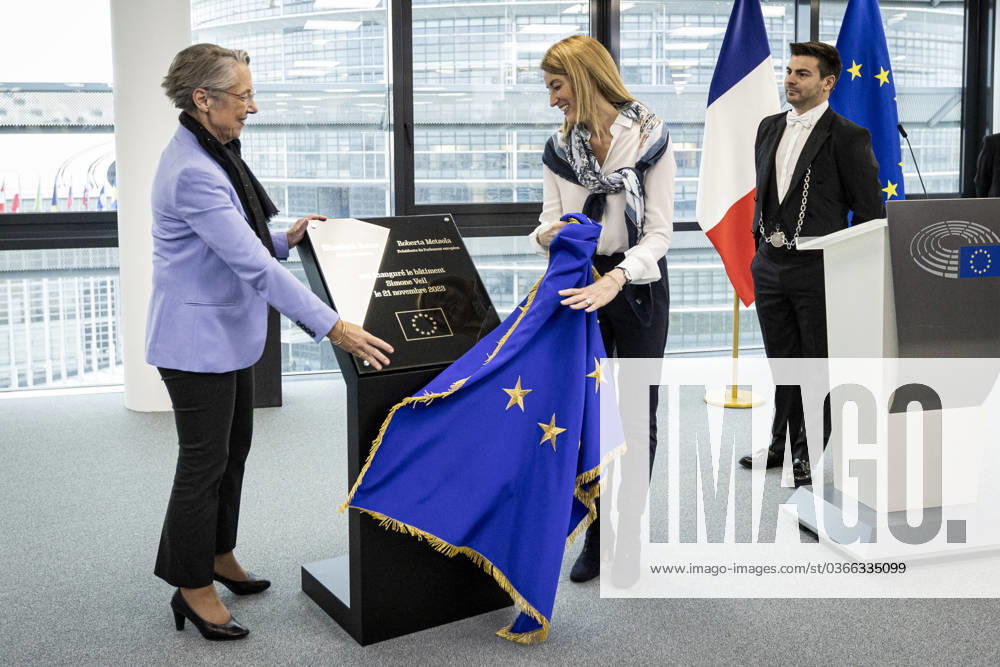 Frankreich, Einweihung des Simone-Veil-Gebäudes im Europäischen Parlament in Straßburg Inauguration du bâtiment Simone Veil au Parlement europà en à Strasbourg NEWS: La prà sidente du Parlement europà en Roberta Metsola et le Premier ministre francais Elisabeth Borne assistent à l inauguration du bâtiment Simone Veil au Parlement europà en à Strasbourg, dans l est de la France, le 21 novembre 2023. ElyxandroCegarra Panoramic