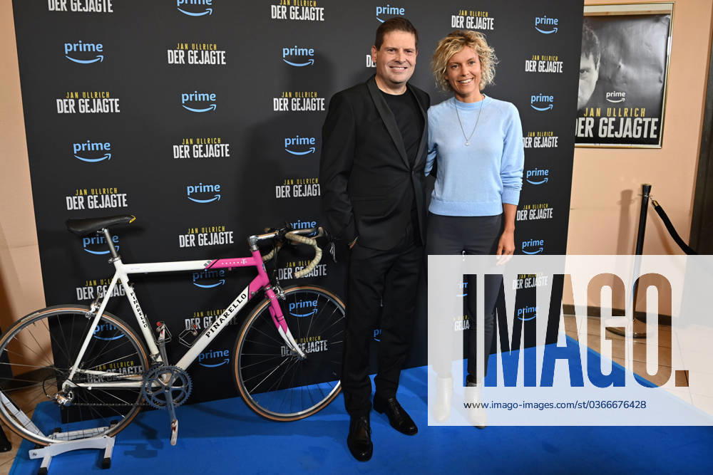Jan ULLRICH with Annika ZIMMERMANN, moderator, special screening of the documentary Jan Ullrich Ð Der Gejagte on 22 11 2023 in Munich