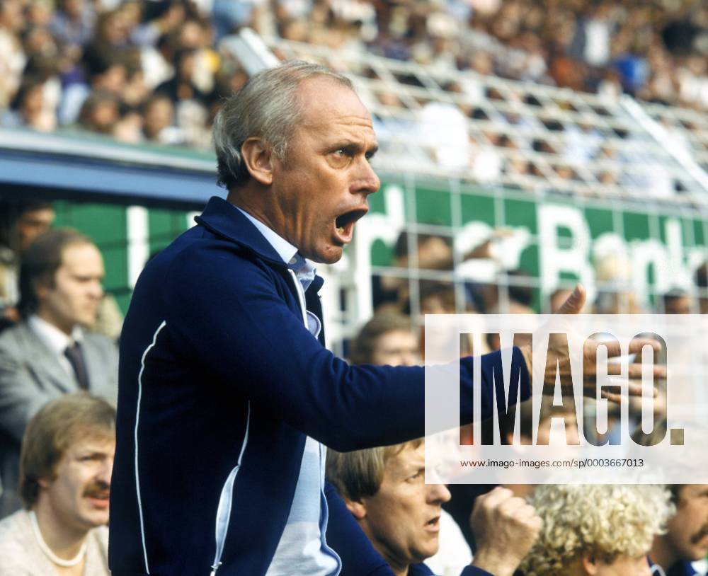 Trainer Udo Lattek (BVB) wütend Fußball 1. BL Herren DEUTSCHSPRACHIGE SPORTZEITSCHRIFTEN UND -ZEITUNGEN NUR NACH RÜCKSPRACHE 1979 1980 Einzelbild Aufnahmedatum geschätzt Wut, Fußball 1. BL Herren DEUTSCHSPRACHIGE SPORTZEITSCHRIFTEN UND -ZEITUNGEN NUR NACH RÜCKSPRACHE 1979 1980 Einzelbild Aufnahmedatum geschätzt Wut,