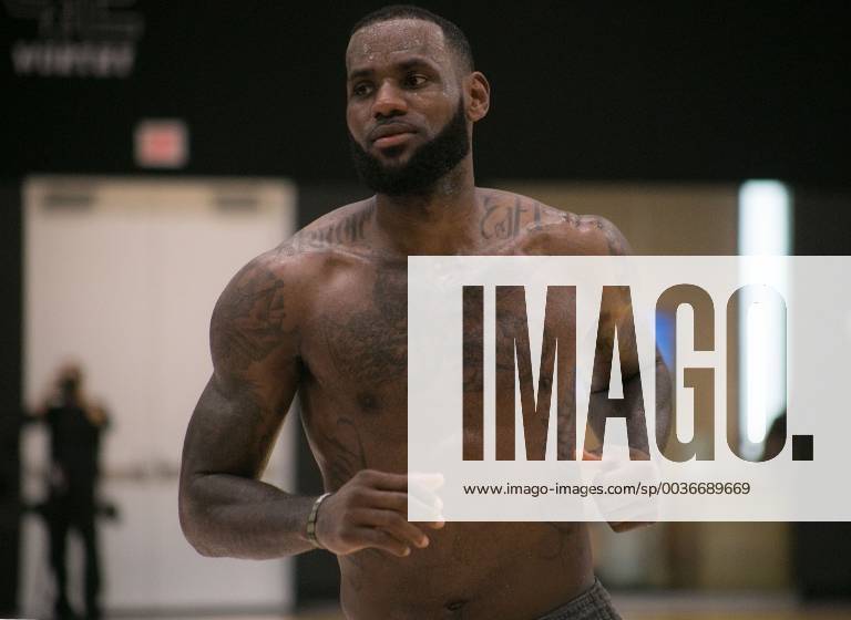 El Segundo, California, U.S - LeBron James 23 of the L.A. Lakers during practice at the UCLA Health Training Center on Wednesday September 26, 2018 in El Segundo, California. L.A. Lakers Practice - ZUMAp124 20180926_zaa_p124_008