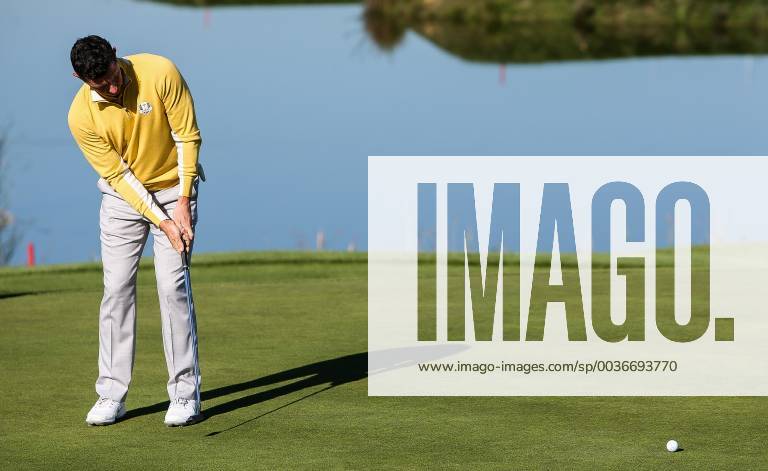 2018 Ryder Cup Practice Day, Albatros Course, Le Golf National, Saint-Quentin-en-Yvelines, Paris 27 9 2018 Europe s Rory McIlroy on the 10th green Rory McIlroy on the 10th green 27 9 2018