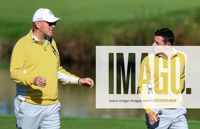 2018 Ryder Cup Practice Day, Albatros Course, Le Golf National, Saint-Quentin-en-Yvelines, Paris 27 9 2018 Europe s Rory McIlroy and Captain Thomas Bjorn Rory McIlroy and Thomas Bjorn 27 9 2018