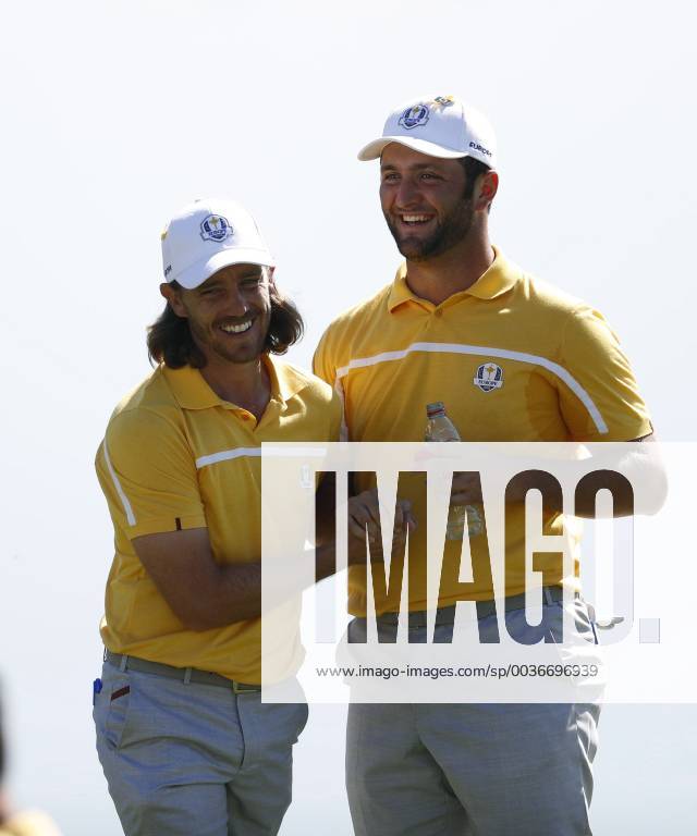 Jon Rahm (R) of Spain and Tommy Fleetwood (L) of Great Britain during a training session of the Ryder Cup 2018 at The Golf National in Guyancourt, near Paris, France, 27 September 2018. The Ryder Cup 2018 runs from 25 to 30 September. Ryder Cup 2018 !ACHTUNG: NUR REDAKTIONELLE NUTZUNG!