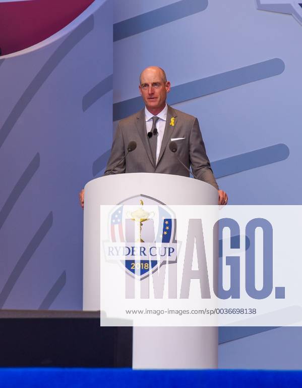 Golf, Ryder Cup, Eröffnungsfeier Jim Furyk ( entraineur Etats Unis ) GOLF : Cup Ryder 2018 - St Quentin en Yvelines - 27 09 2018 FedericoPestellini Panoramic