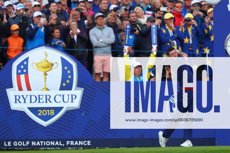 2018 Ryder Cup Day 1, Albatros Course, Le Golf National, Saint-Quentin-en-Yvelines, Paris 28 9 2018 Rory McIlroy tees off at the 10th hole Rory McIlroy tees off at the 10th hole 28 9 2018