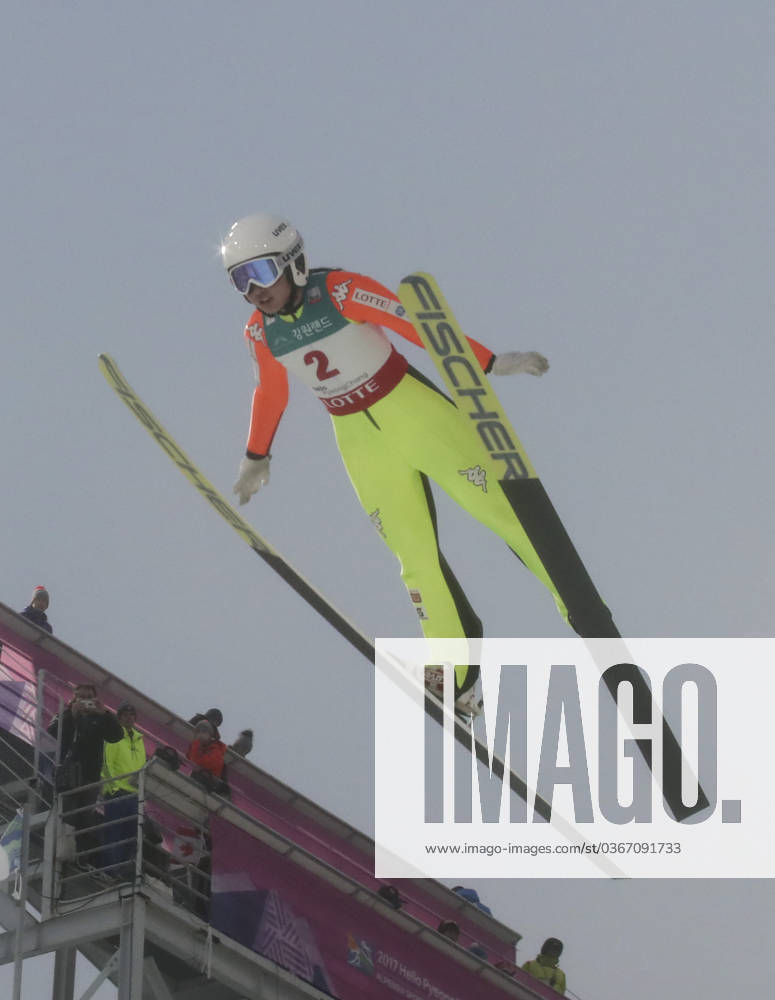 Ski jumping in PyeongChang Ski jumping in PyeongChang Park Guy-lim takes flight during the women s normal hill event at the FIS Ski Jumping World Cup in PyeongChang, Gangwon Province, on Feb. 15, 2017. She earned a spot at the upcoming Winter Olympics with her first-ever World Cup point. Park, 17, had a combined score of 67.1 points, putting her at 30th among 32 competitors at Alpensia Ski Jumping Centre, but it was enough to give her first World Cup point. (Yonhap) 2017-02-16 10:59:27 < 1980-2017 YONHAPNEWS AGENCY. .> Æòⱺ °¿øµµ