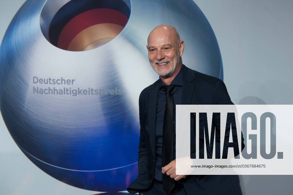 Simon LICHT, Actor, Red Carpet, Red Carpet Show, Arrival, Arrival, German Sustainability Award Ceremony in Duesseldorf on 24 11 2023