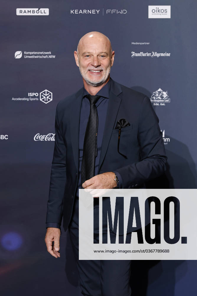 Actor Simon Licht at the 16th German Sustainability Award 2023 at the Maritim Hotel Düsseldorf For the 16th time, pioneers of sustainability will be honored together with the German government and other partners at the Düsseldorf Martim Hotel The winners of the Business, Sport, International German Sust