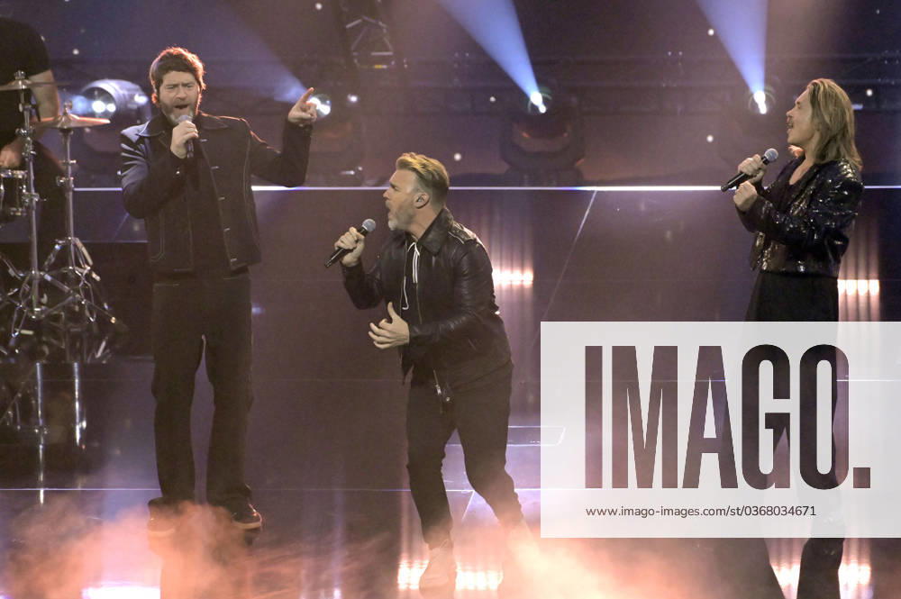 Howard Donald, Gary Barlow and Mark Owen from Take That on the ZDF entertainment show Wetten, dass live from Messe Offenburg Ortenau Offenburg, 25 11 2023 Foto:xF.xFuturexImagex wetten_dass_2833