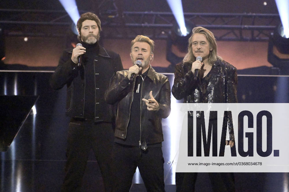 Howard Donald, Gary Barlow and Mark Owen from Take That on the ZDF entertainment show Wetten, dass live from Messe Offenburg Ortenau Offenburg, 25 11 2023 Foto:xF.xFuturexImagex wetten_dass_2856