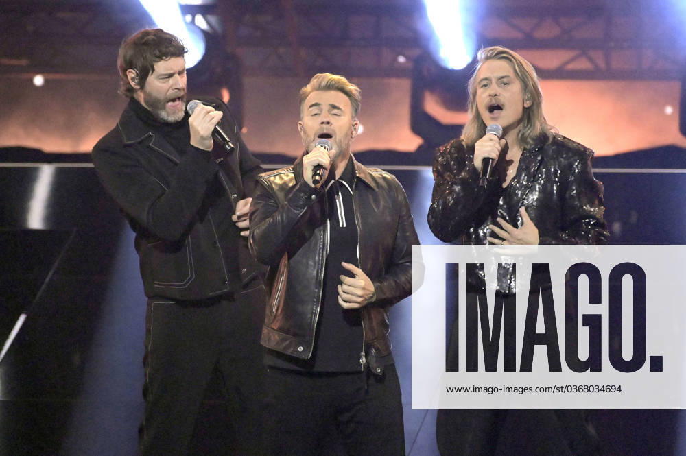 Howard Donald, Gary Barlow and Mark Owen from Take That on the ZDF entertainment show Wetten, dass live from Messe Offenburg Ortenau Offenburg, 25 11 2023 Foto:xF.xFuturexImagex wetten_dass_2905