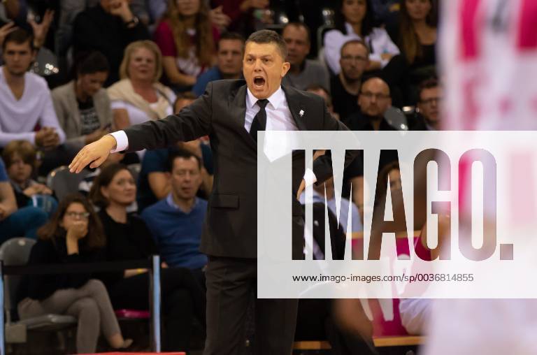 Bonn Germany 03 10 2018 Basketball Bundesliga BBL 2 Gameday Telekom Baskets Bonn vs Basketball Loewen Braunschweig Head Coach Predrag Krunic Bonn gesticulates gesture
