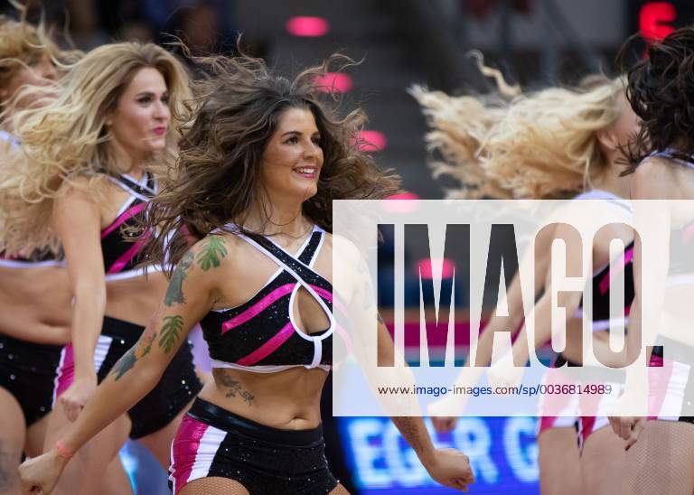 Bonn Germany 03 10 2018 Basketball Bundesliga BBL 2 Gameday Telekom Baskets Bonn vs Basketball Loewen Braunschweig Telekom Baskets Dance Team