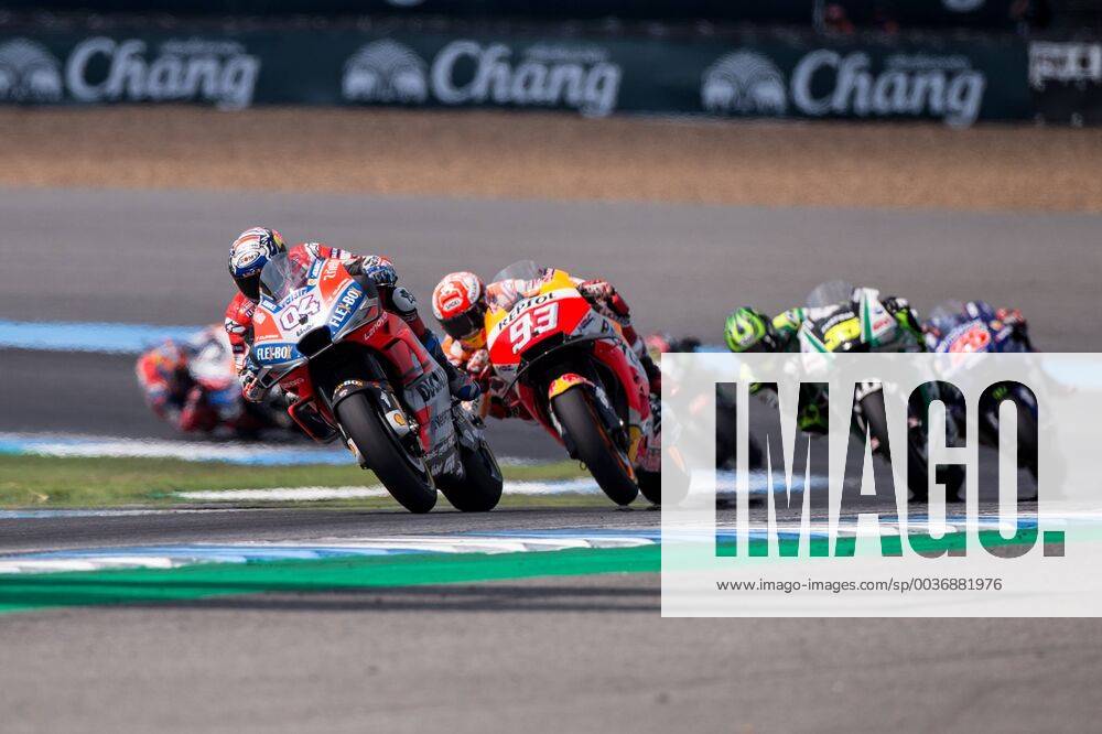 ANDREA DOVIZIOSO - ITALIAN - DUCATI TEAM - DUCATI MARC MARQUEZ - SPANISH - REPSOL HONDA TEAM - HONDA CAL CRUTCHLOW - BRITISH - LCR HONDA CASTROL - HONDA MAVERICK VINALES - SPANISH - MOVISTAR YAMAHA MotoGP - YAMAHA MOTO : Grand Prix moto de Thailande - Buriram - 07 10 2018 VincentGuignet Panoramic