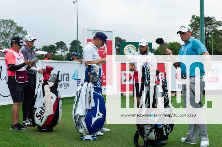 Kuala Lumpur, Malaysia - John Catlin(L), Keith Mitchell(C), Brian Stuard(R) of United States prepares to play during the first round of the CIMB Classic at TPC Kuala Lumpur on 11 October, 2018 in Kuala Lumpur, Malaysia CIMB Classic - Round One - ZUMAn230 20181011_zaa_n230_146