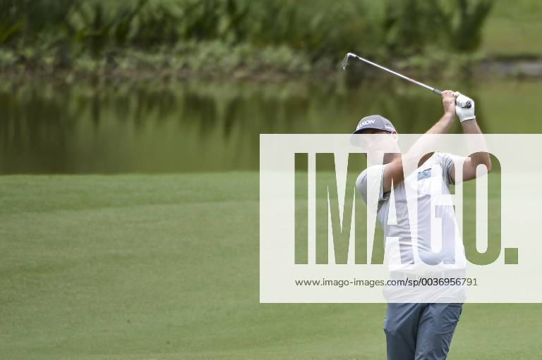Kuala Lumpur, Malaysia - Keegan Bradley of the USA hits a shot during the second round of 2018 CIMB Classic golf tournament in Kuala Lumpur, Malaysia on October 12, 2018. CIMB Classic 2018 - Round Two - ZUMAn230 20181012_zaa_n230_270