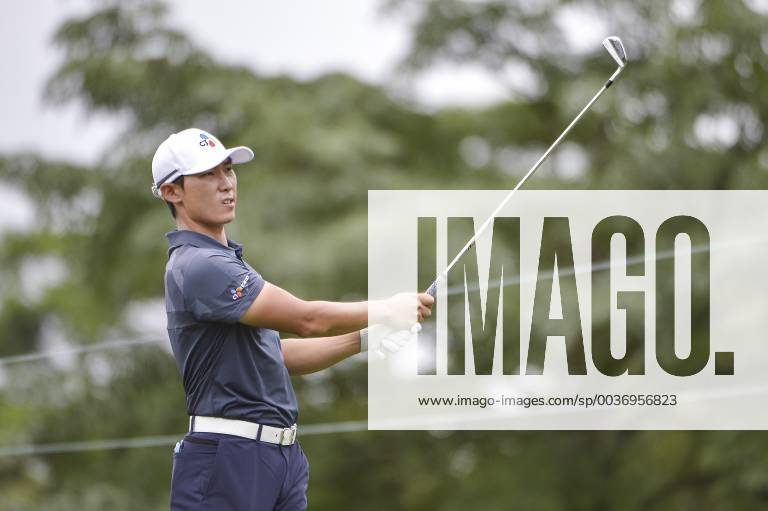 Kuala Lumpur, Malaysia - Kim Meen-whee of South Korea hits a shot during the second round of 2018 CIMB Classic golf tournament in Kuala Lumpur, Malaysia on October 12, 2018. CIMB Classic 2018 - Round Two - ZUMAn230 20181012_zaa_n230_274