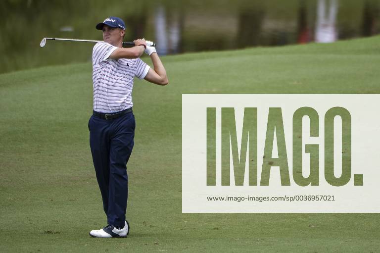Kuala Lumpur, Malaysia - Justin Thomas of the USA hits a shot during the second round of 2018 CIMB Classic golf tournament in Kuala Lumpur, Malaysia on October 12, 2018. CIMB Classic 2018 - Round Two - ZUMAn230 20181012_zaa_n230_277
