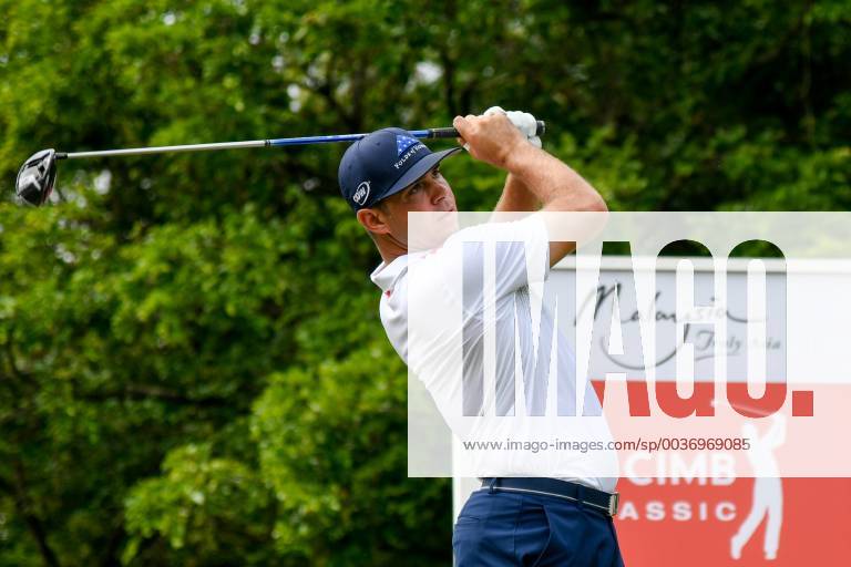 Kuala Lumpur, Malaysia - Gary Woodland of United States in action during the third round of the CIMB Classic at TPC Kuala Lumpur on 13 October, 2018 in Kuala Lumpur, Malaysia CIMB Classic - Round Three - ZUMAn230 20181013_zaa_n230_176
