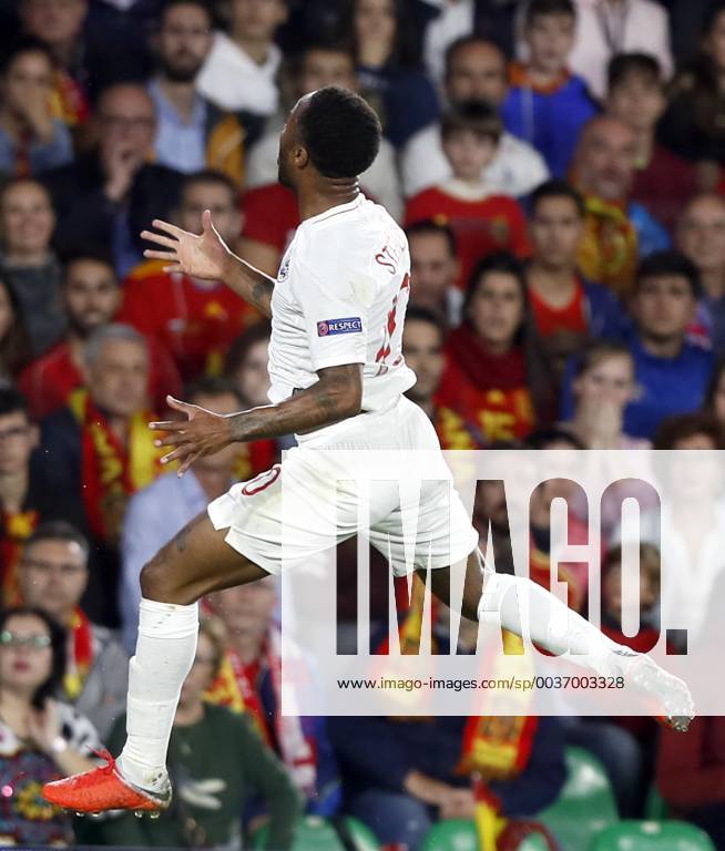 England s Raheem Sterling celebrates after scoring the 0-1 lead during a UEFA Nations League soccer match between Spain and England at Benito Villamarin stadium in Sevilla, southern Spain, 15 October 2018. Spain vs England !ACHTUNG: NUR REDAKTIONELLE NUTZUNG!
